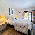 Le Chevrefeuille D'hotes Et De Charme 4*