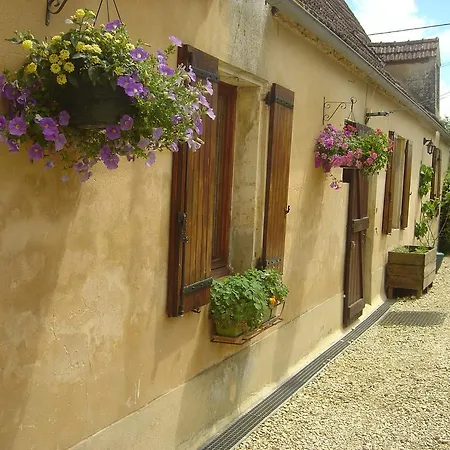 Le Chevrefeuille D'hotes Et De Charme Bed and Breakfast Meyrals