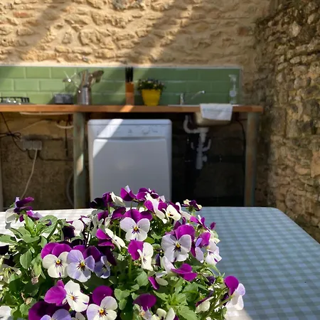 Le Chevrefeuille D'hotes Et De Charme Frühstückspension 4*