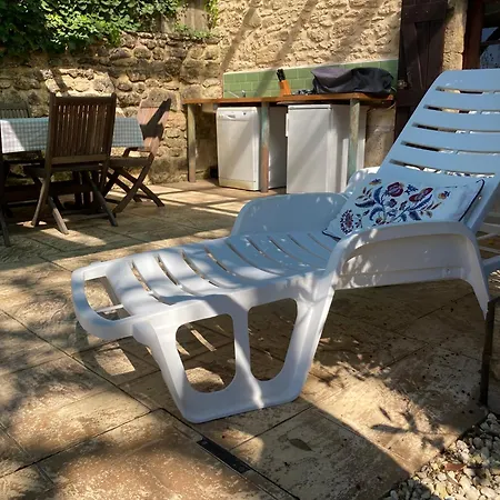 Le Chevrefeuille D'hotes Et De Charme Frühstückspension 4*