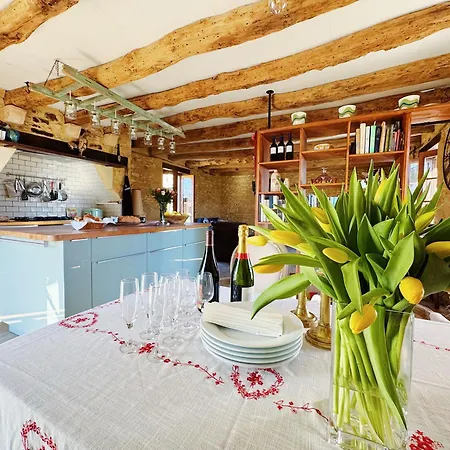 Le Chevrefeuille D'hotes Et De Charme Bed & Breakfast