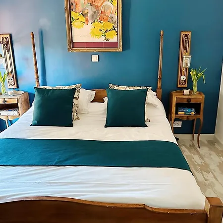 Le Chevrefeuille D'hotes Et De Charme Bed & Breakfast *