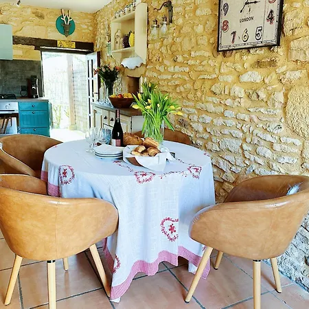 Le Chevrefeuille D'hotes Et De Charme Meyrals