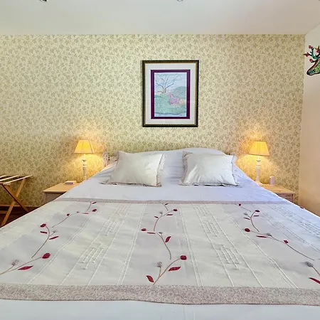 Le Chevrefeuille D'hotes Et De Charme Meyrals