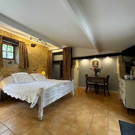 Bed and Breakfast Le Chevrefeuille D'hotes Et De Charme 4*