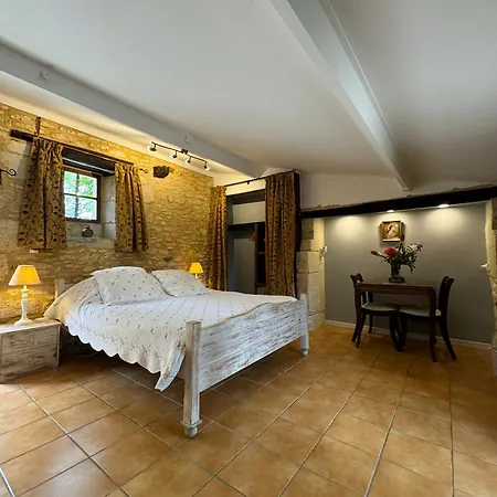 Le Chevrefeuille D'hotes Et De Charme Meyrals