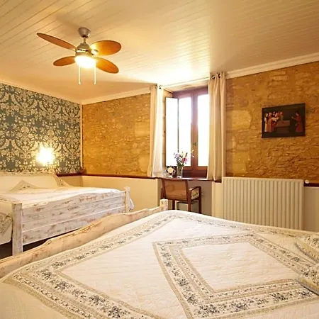 Le Chevrefeuille D'hotes Et De Charme 메이랄