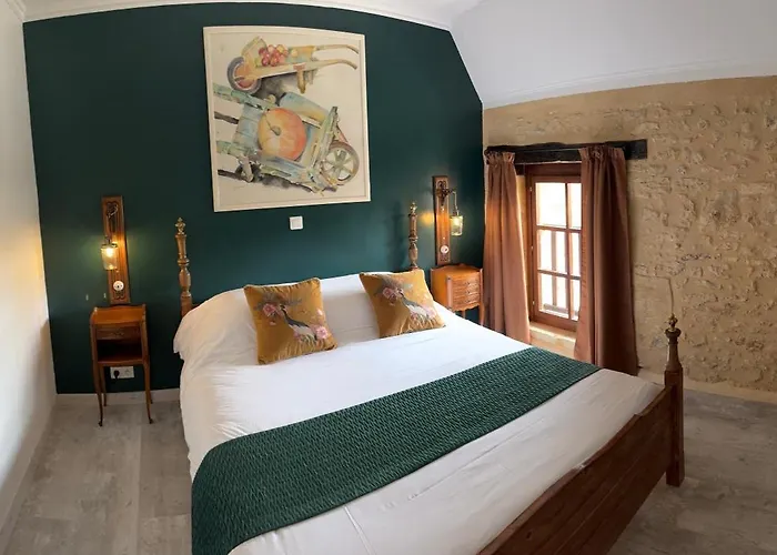 Le Chevrefeuille D'hotes Et De Charme Bed & Breakfast