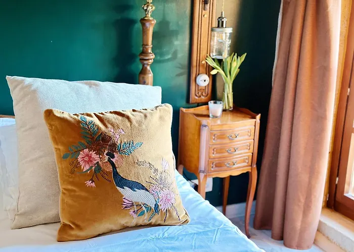 Le Chevrefeuille D'hotes Et De Charme 4*