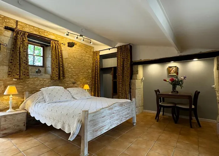 Le Chevrefeuille D'hotes Et De Charme Meyrals