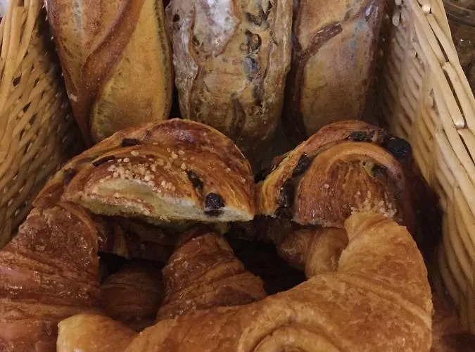 Le Chevrefeuille D'hotes Et De Charme